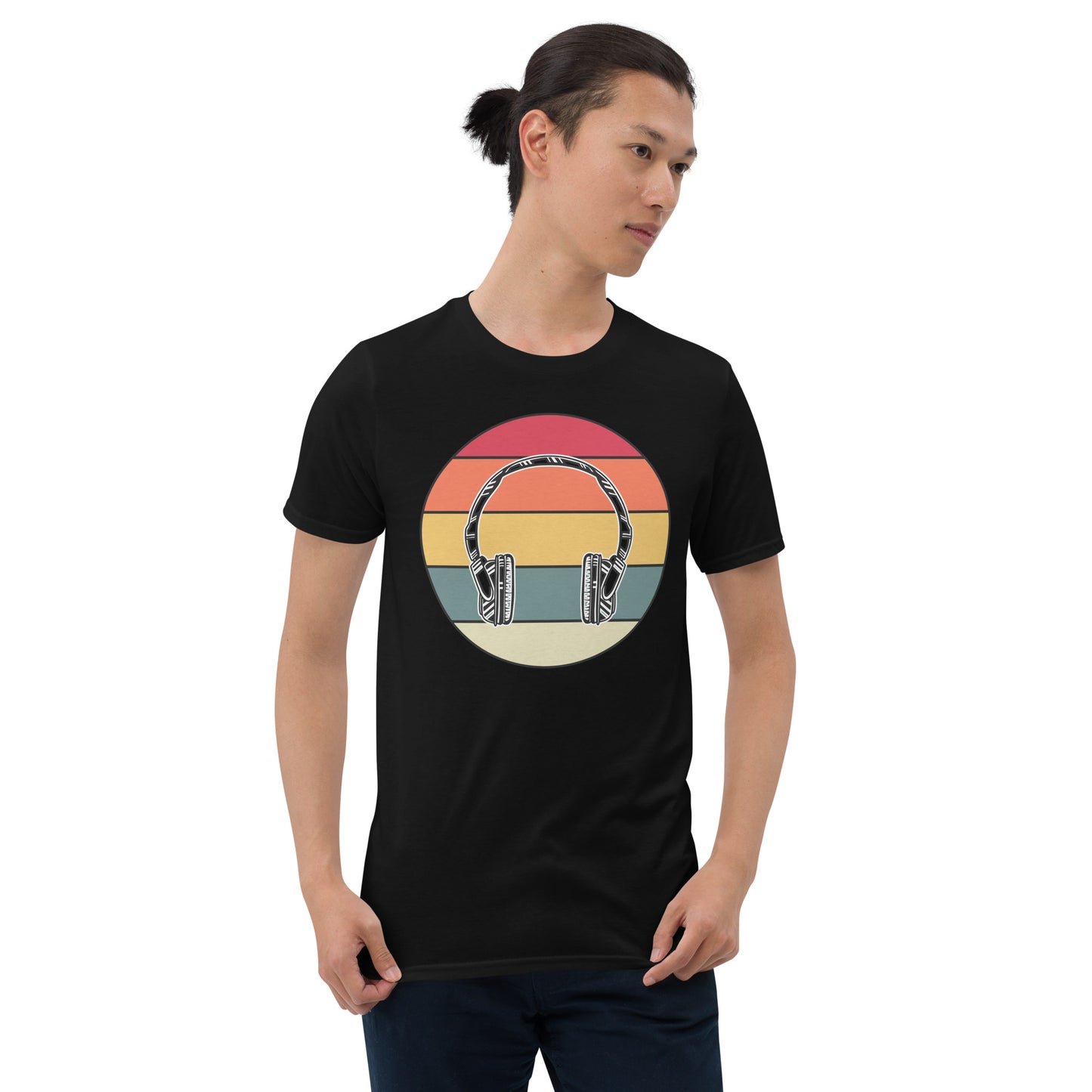 Camiseta con auriculares retro