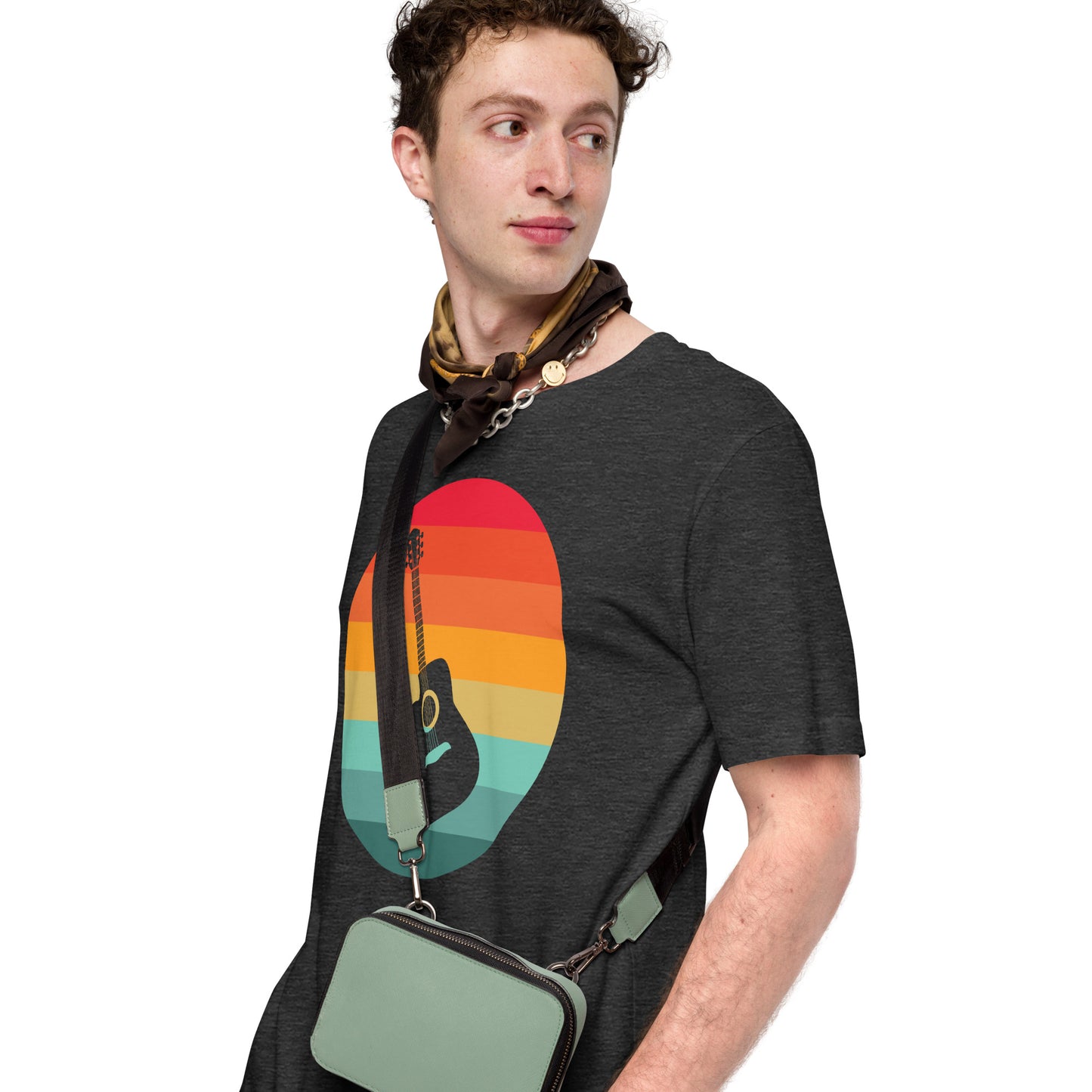 Camiseta con serenata de guitarra al atardecer