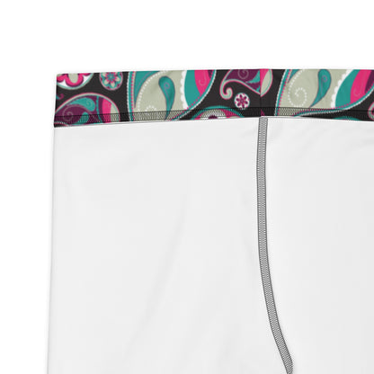 Leggings capri deportivos con estampado paisley en negro, rosa y azul