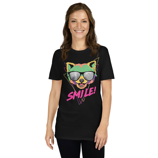 Camiseta gráfica retro de panda rojo "¡Sonríe!"