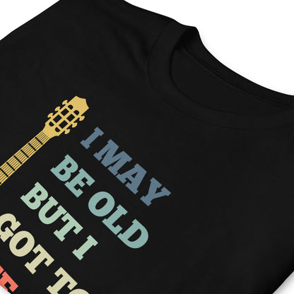 Puede que sea viejo, pero pude ver todas las bandas geniales. Camiseta de guitarra.