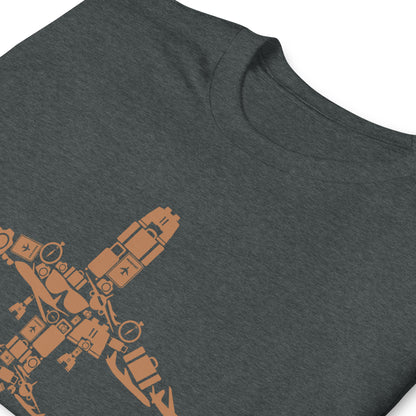 Camiseta gráfica con elementos de aviación